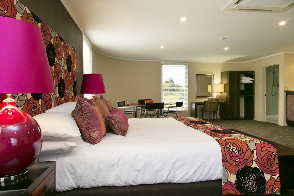 The Cove- On The Lake Taupo Phòng bức ảnh