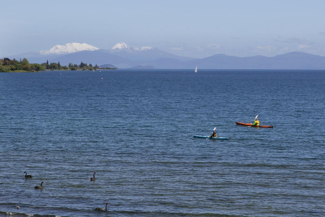 The Cove- On The Lake Taupo Ngoại thất bức ảnh