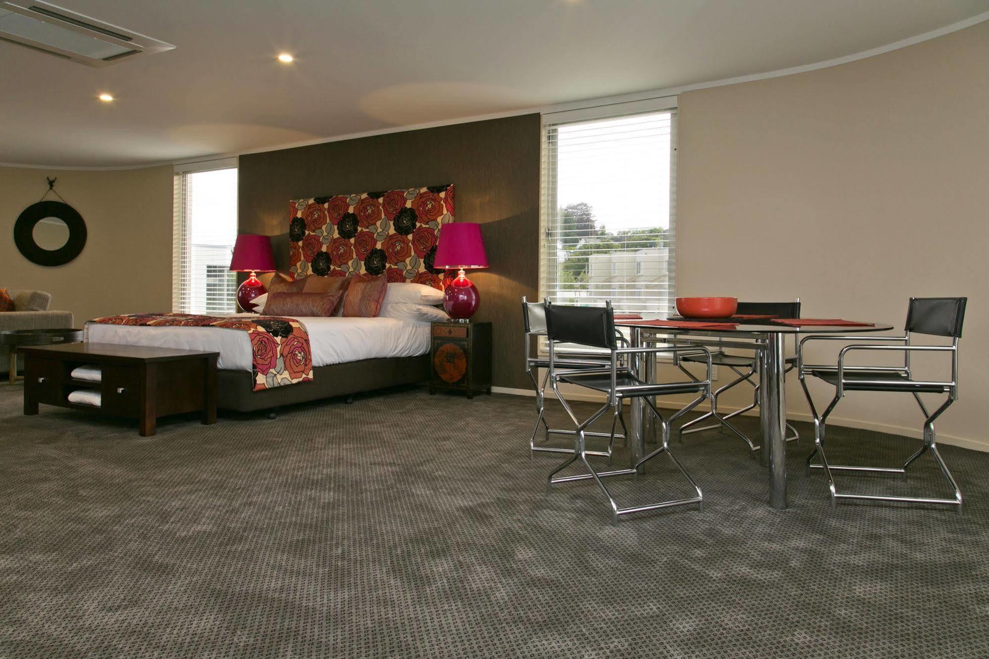 The Cove- On The Lake Taupo Ngoại thất bức ảnh