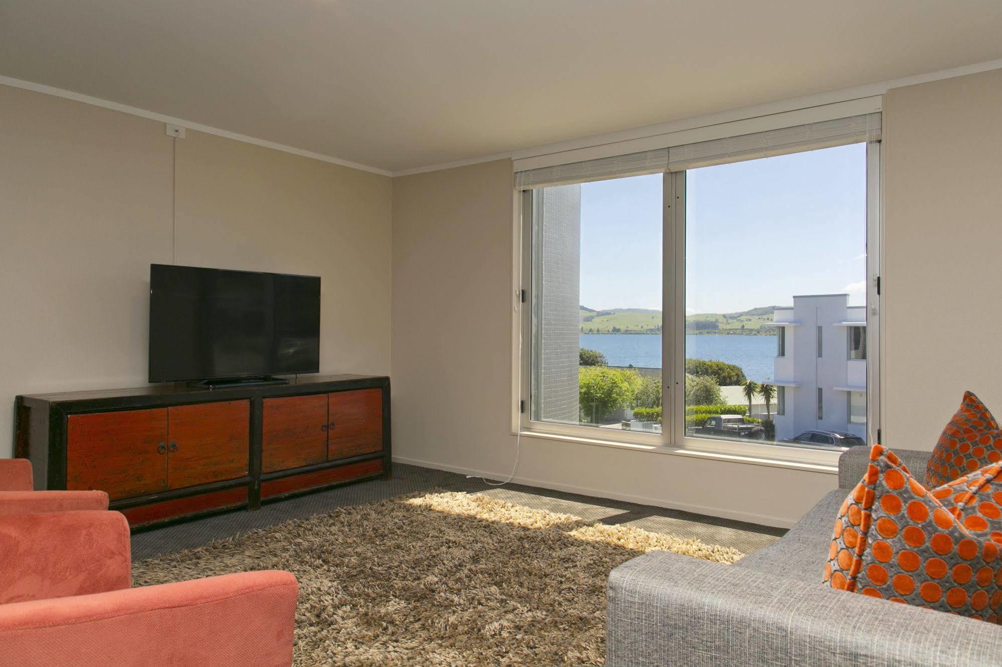 The Cove- On The Lake Taupo Ngoại thất bức ảnh
